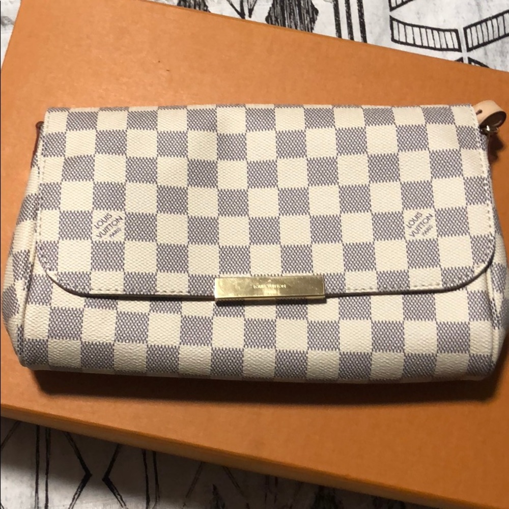 ❌SOLD❌💯Louis Vuitton Favorite MM